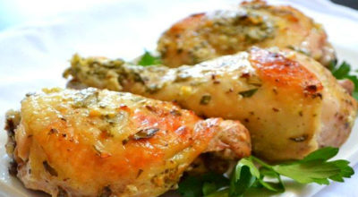 Курица по-гречески из духовки: идеальное блюдо для великолепного семейного ужина. Готовится практически само!