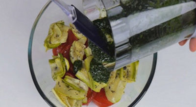 Вот как нужно готовить салат с кабачками… Эта заправка свела меня с ума